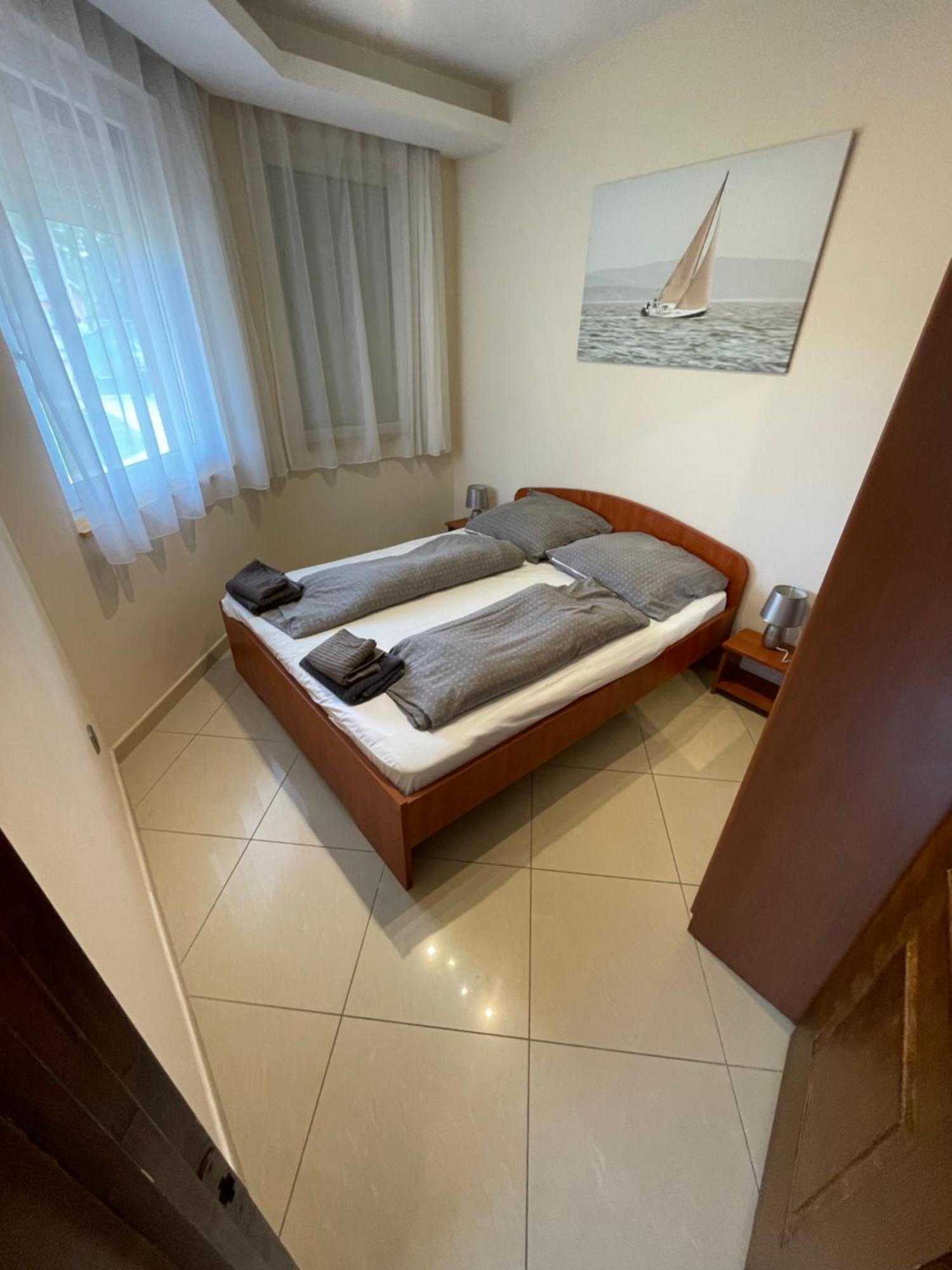 Happy Sun Medences Apartman Siófok Eksteriør billede