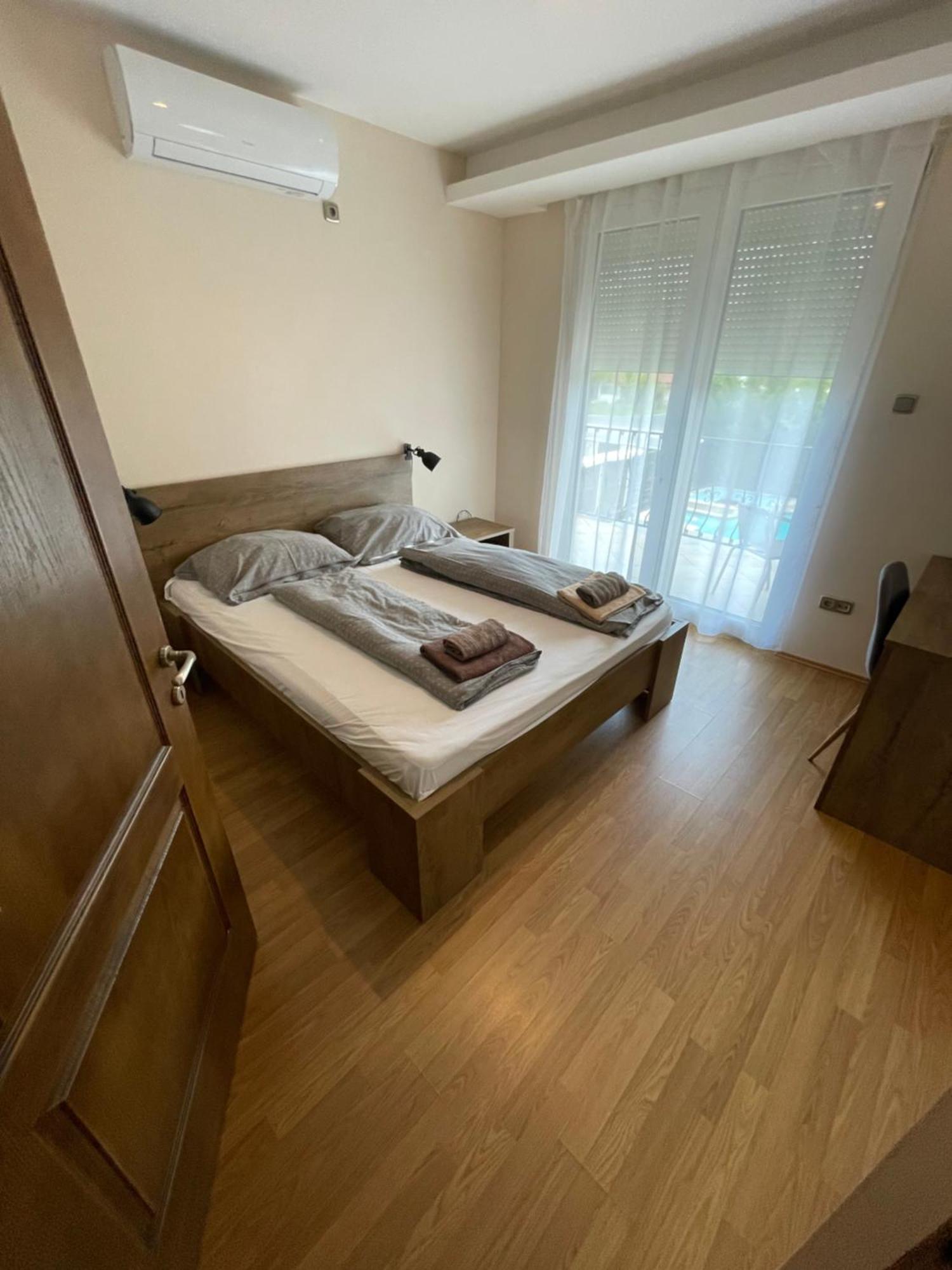 Happy Sun Medences Apartman Siófok Eksteriør billede